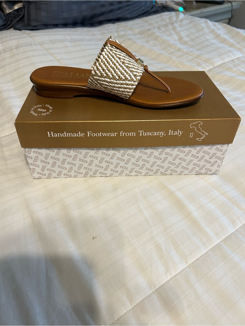 Italian Shoemakers Brown and White Braided Toe-Loop Sandals - Picture 4 of 11